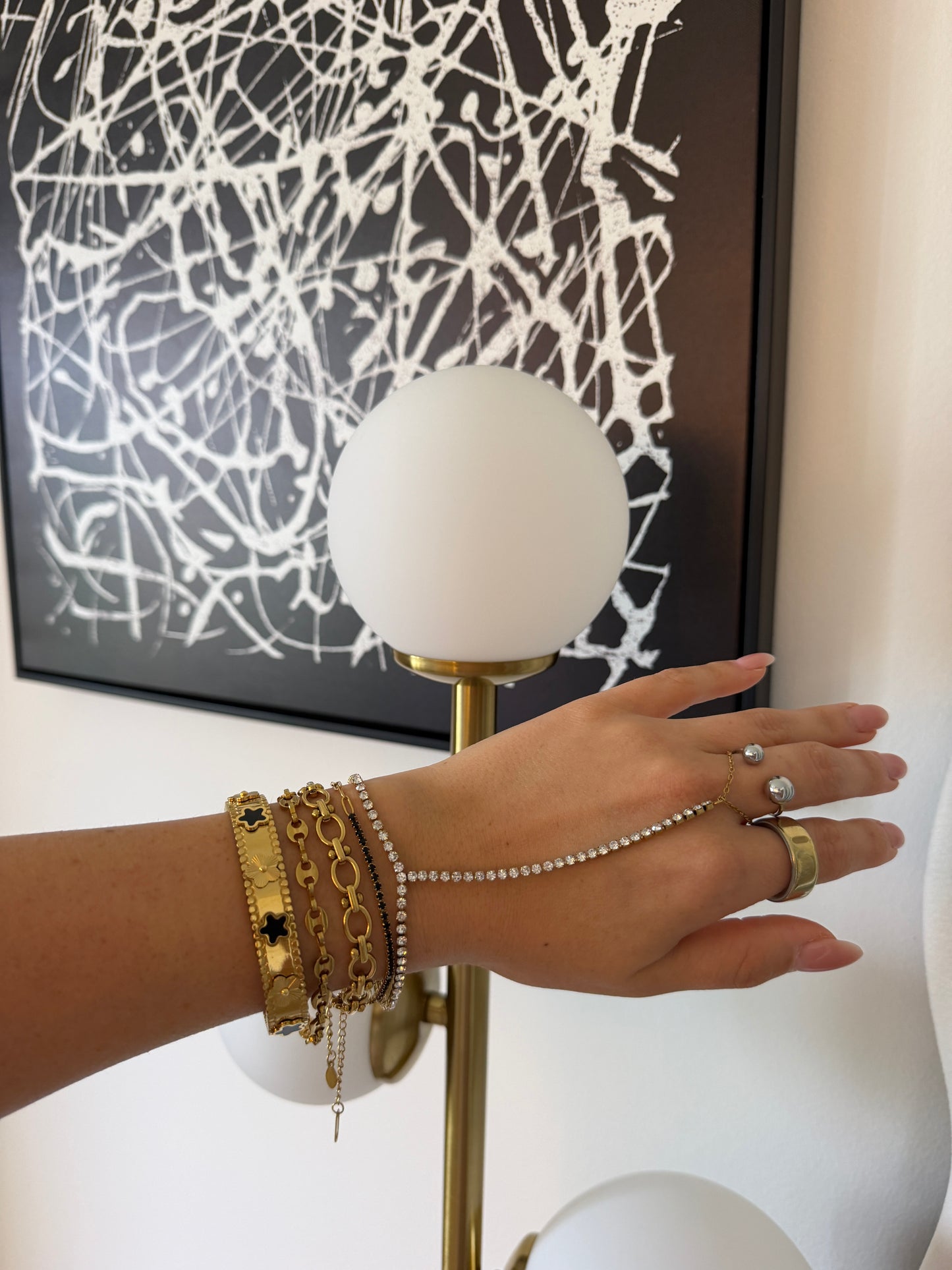 Bruna Hand Bracelet
