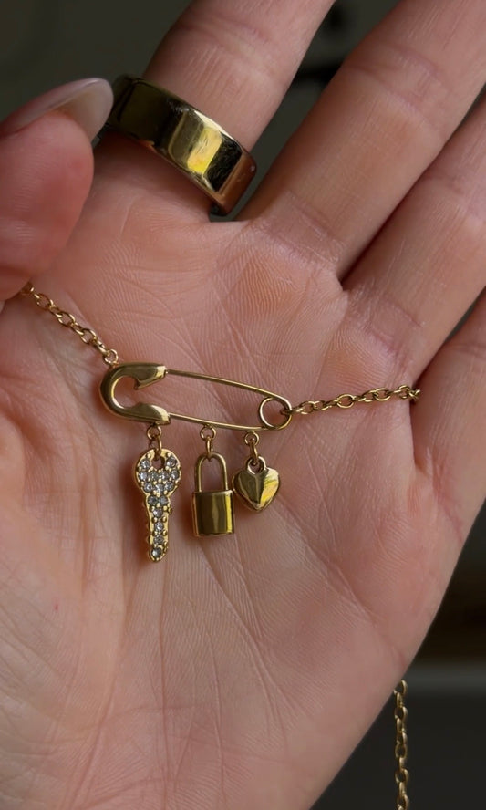Loli Necklace