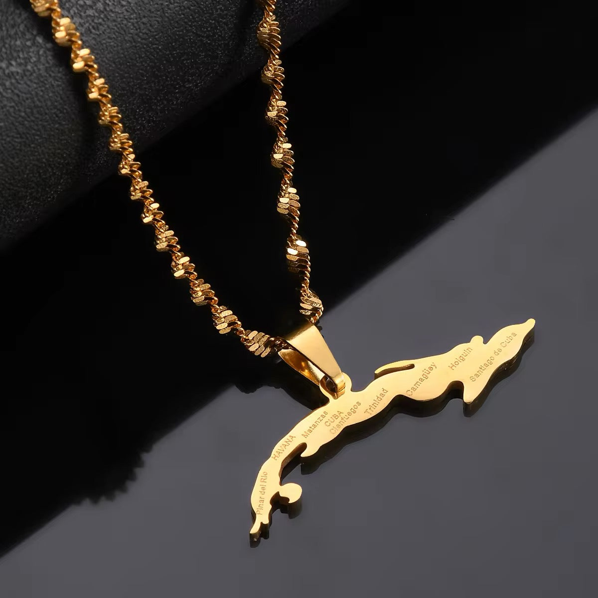 MAPITAS NECKLACES