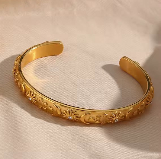 BLOSSOM REGAL BANGLE