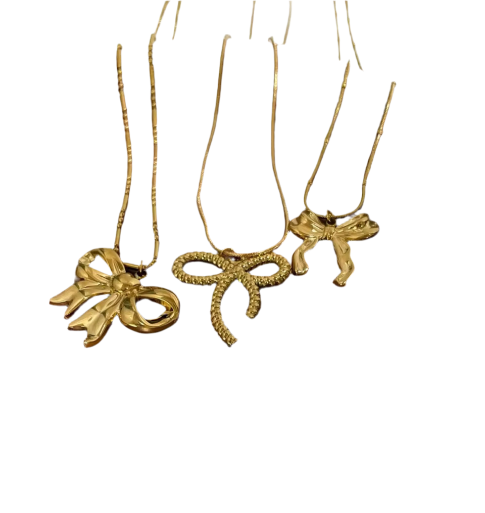 BOW necklace