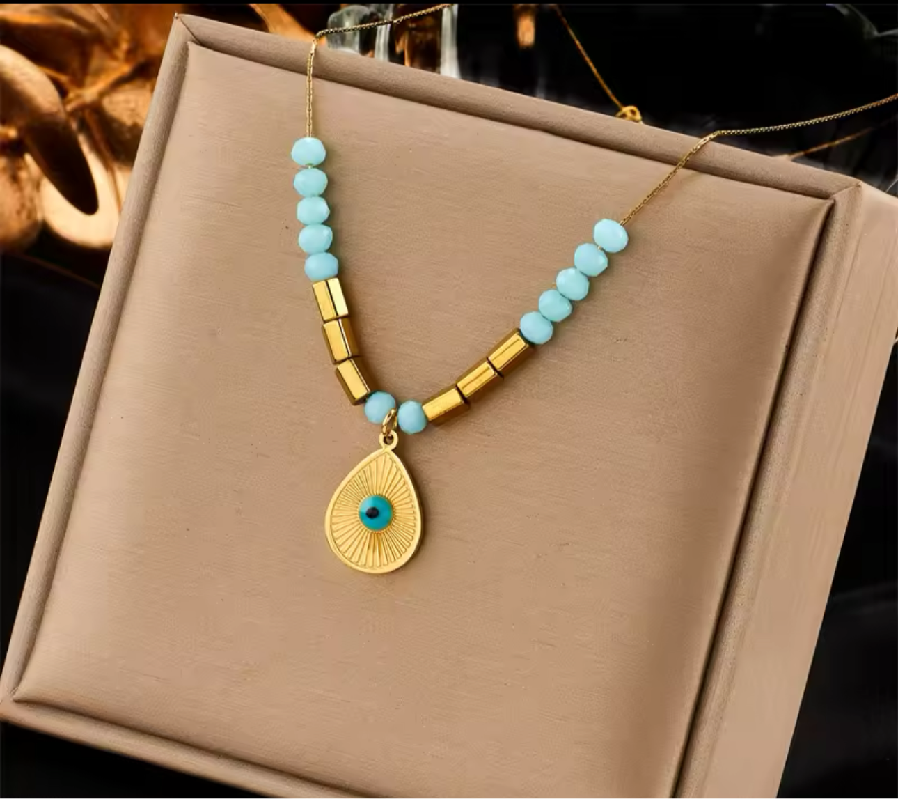 TIARA NECKLACE