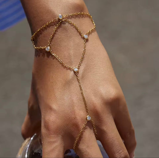 KIARA HAND BRACELET
