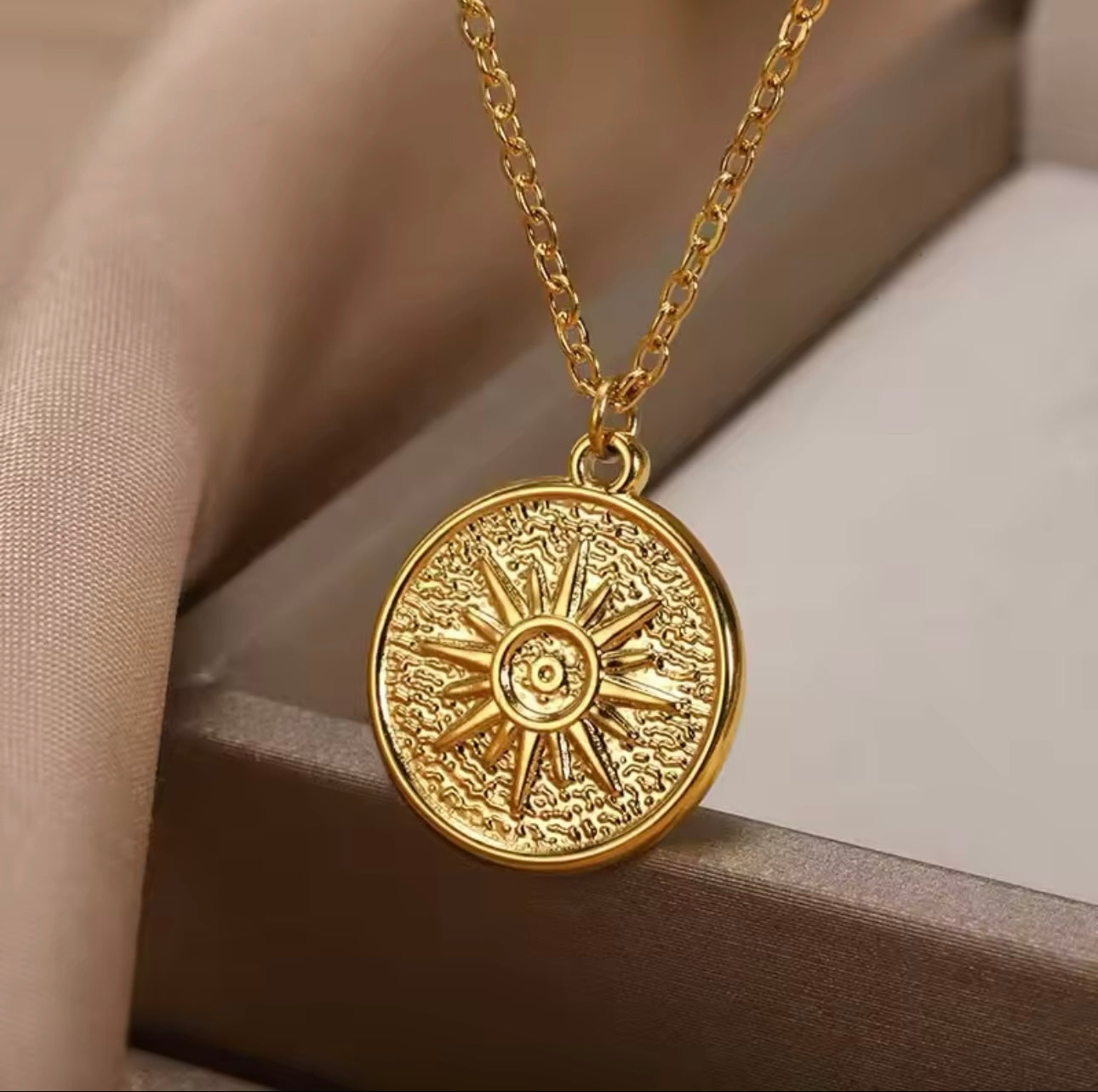 CHAPITAS NECKLACES