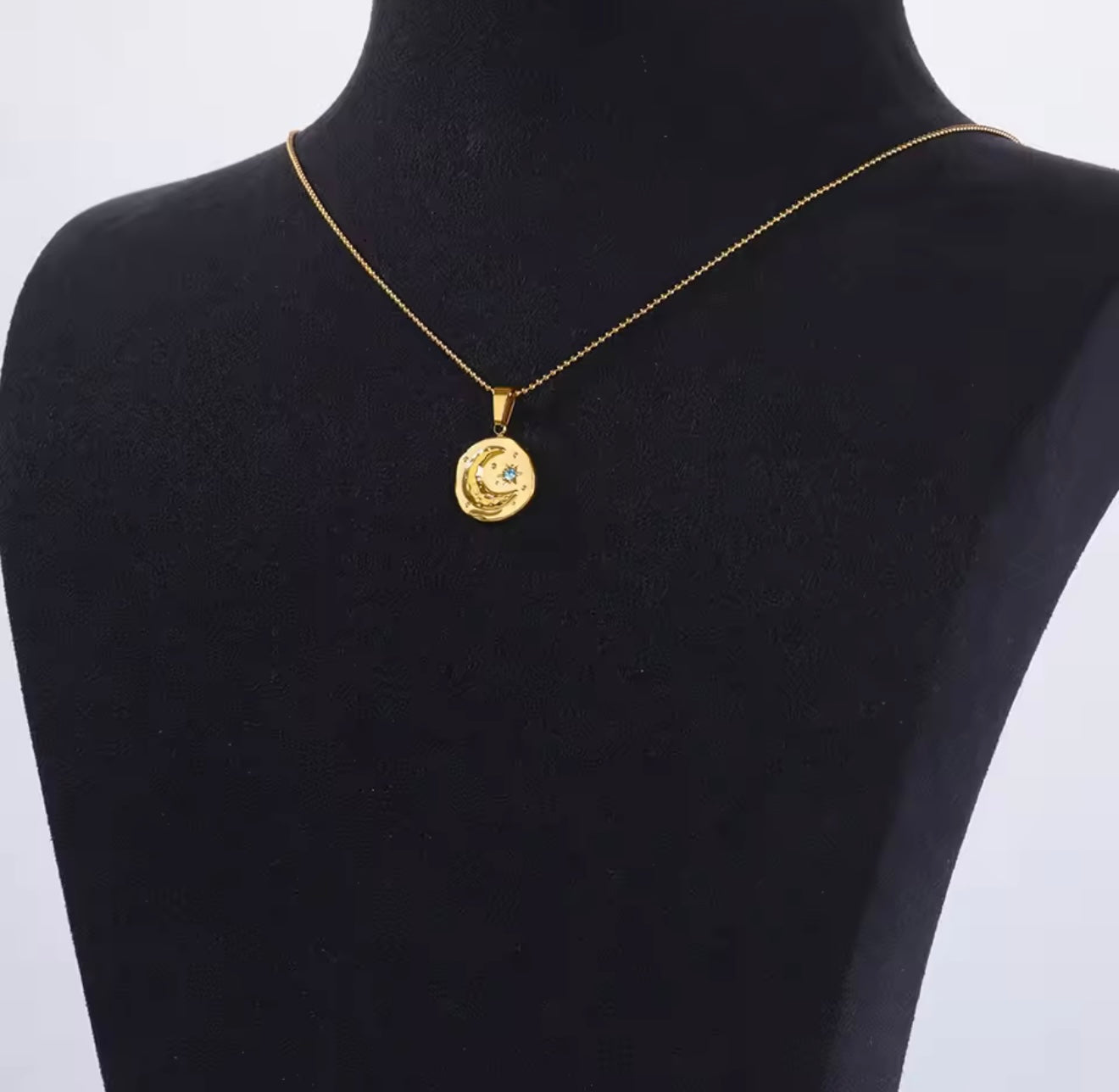 Lia Necklace