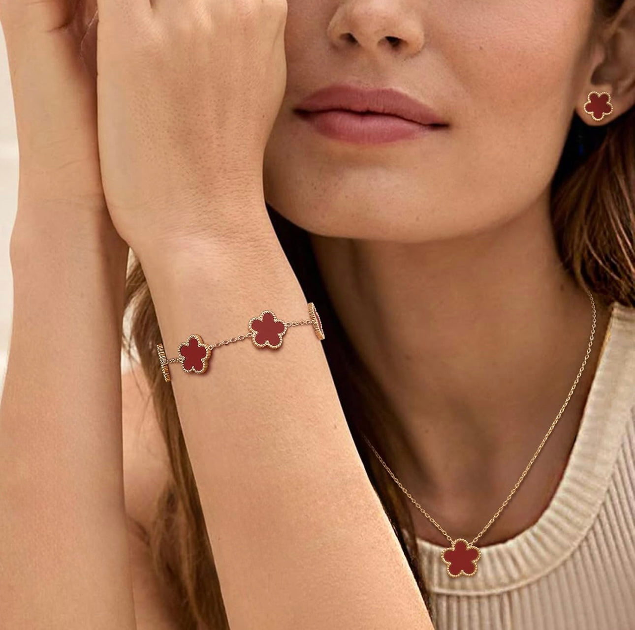 CLOVER RED NECKLACE & BRACELET
