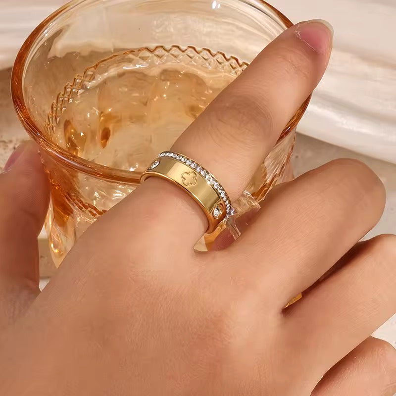 Lucy Ring