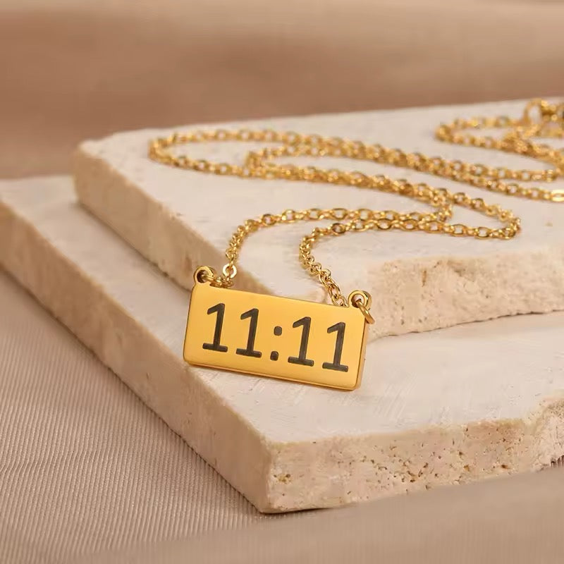 AURELIA NECKLACES