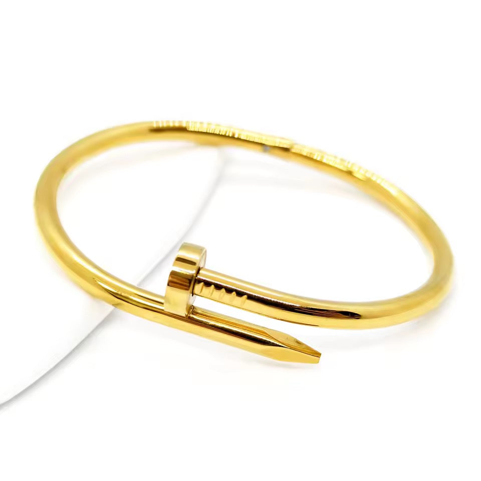 NAIL BRACELETS