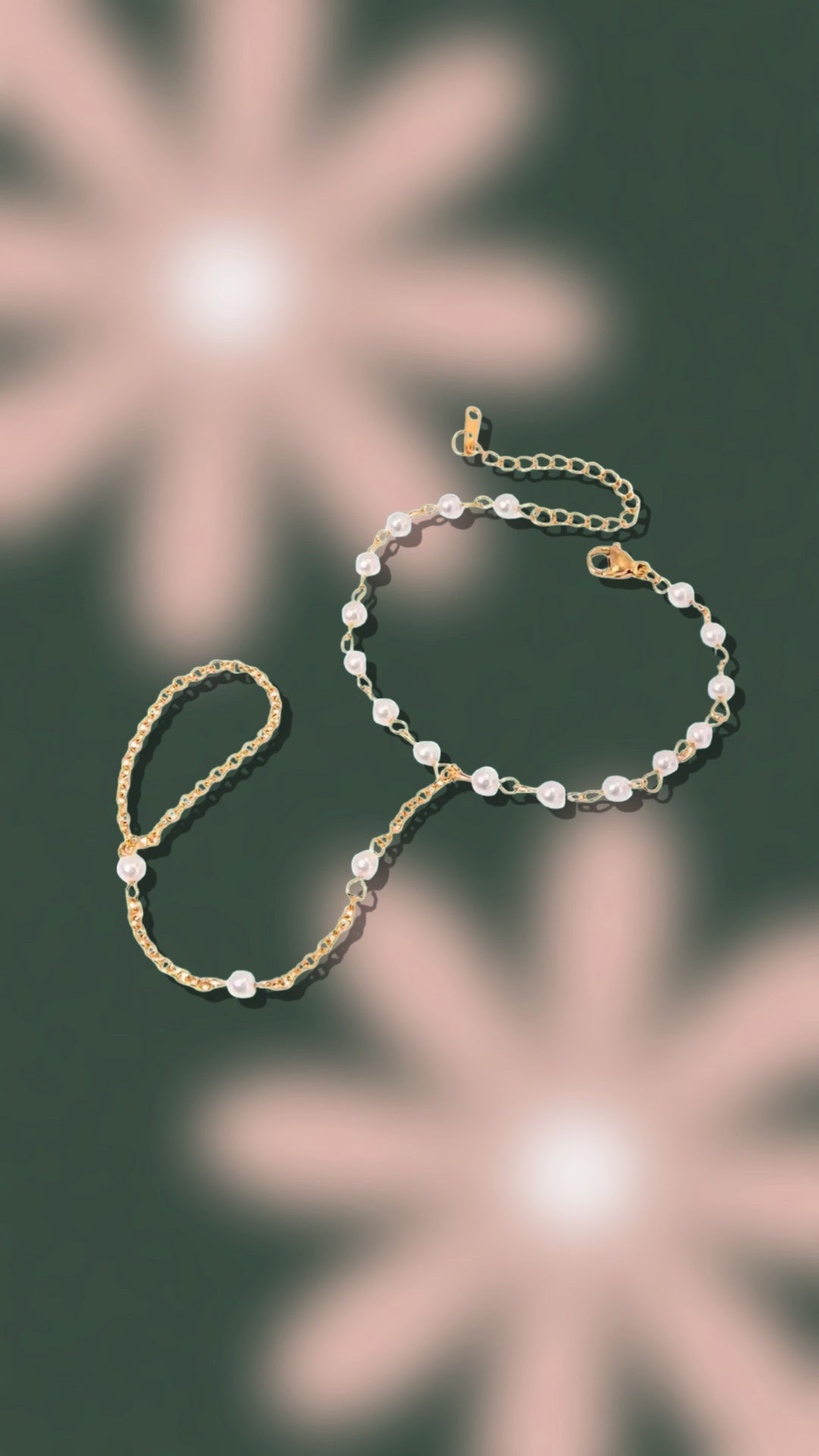Perlitas Hand Bracelet