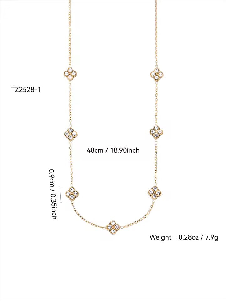 AURORA CLEAR SET with earrings