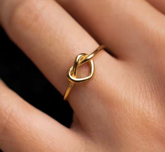Helen adjustable Ring