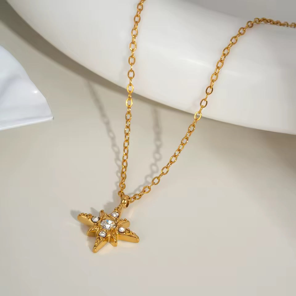 STAR NECKLACE