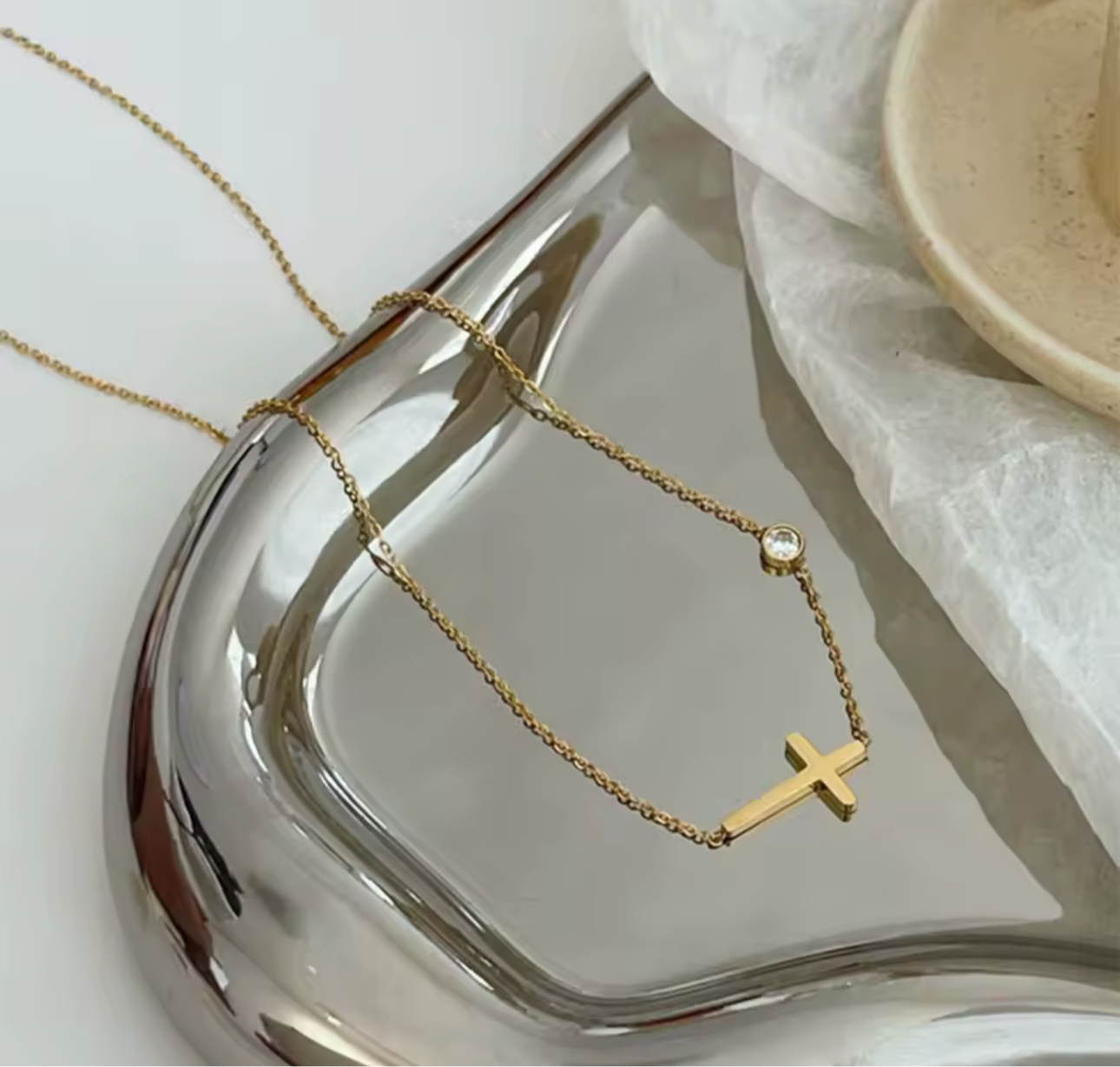 LISSE NECKLACE