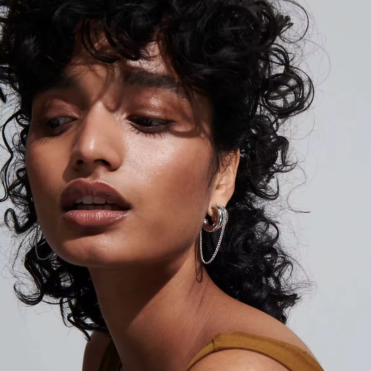LOLA HOOP EARRINGS