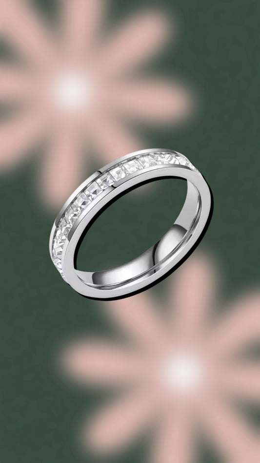 Stackable ring