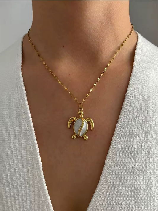 LITTLE TURTLE NECKLACE