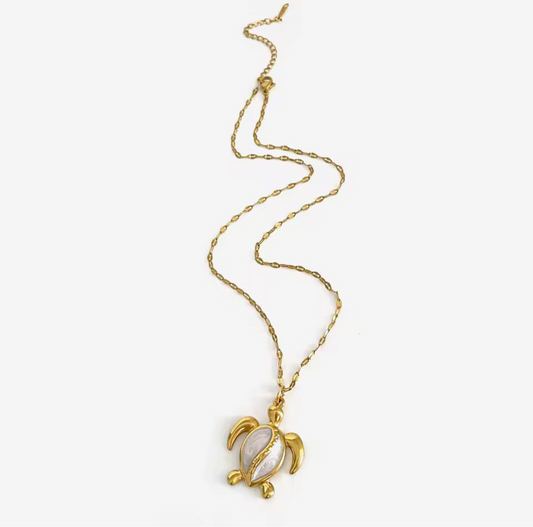 LITTLE TURTLE NECKLACE