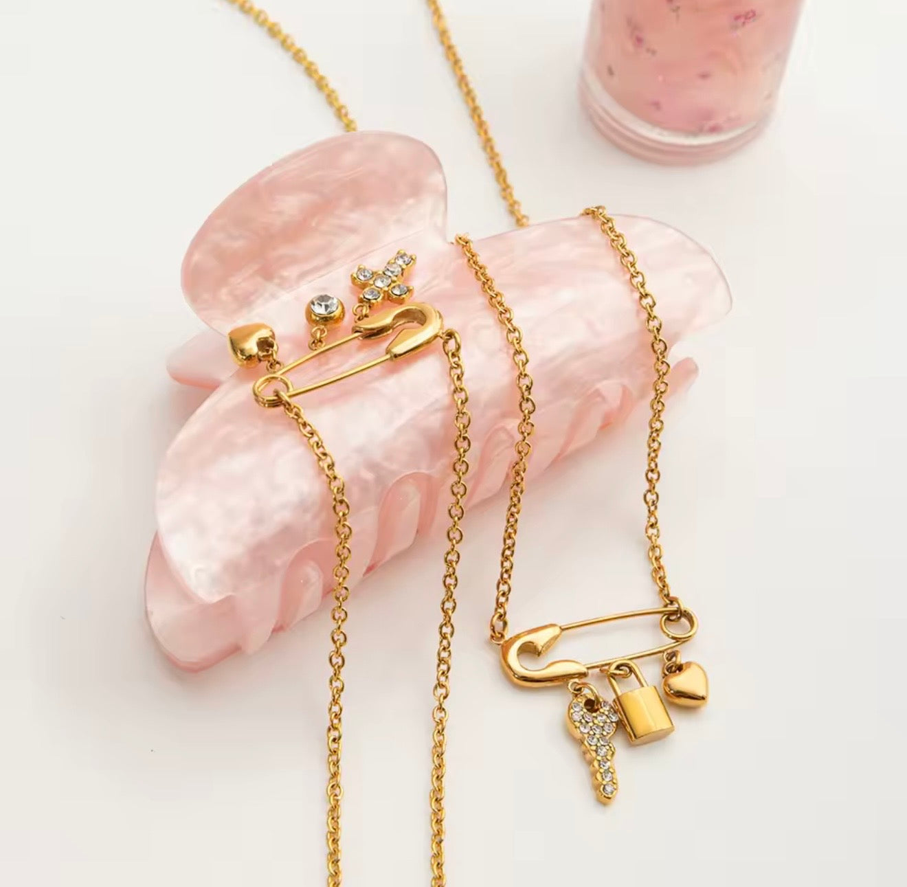 Loli Necklace