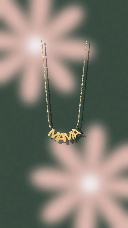 Corazon de Mama Necklace