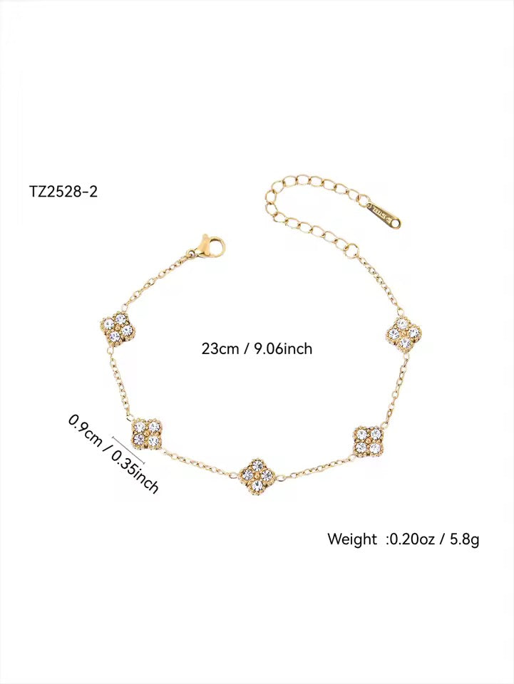 AURORA CLEAR SET with earrings