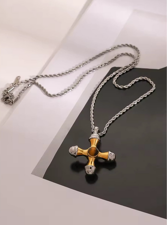 CUTESY NECKLACE
