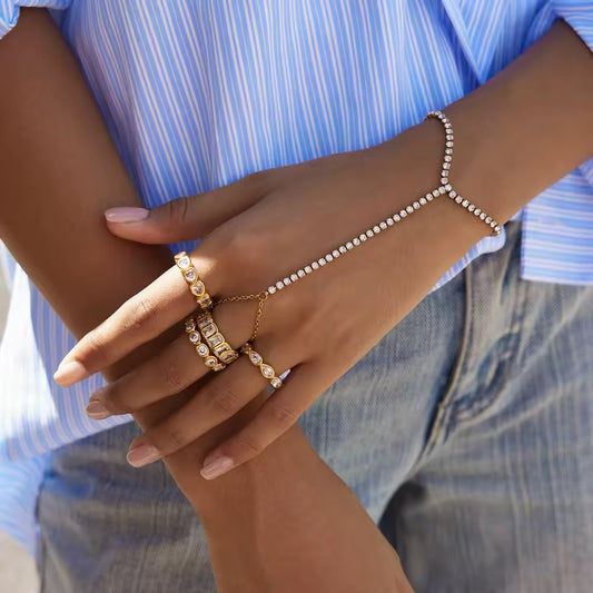 Bruna Hand Bracelet
