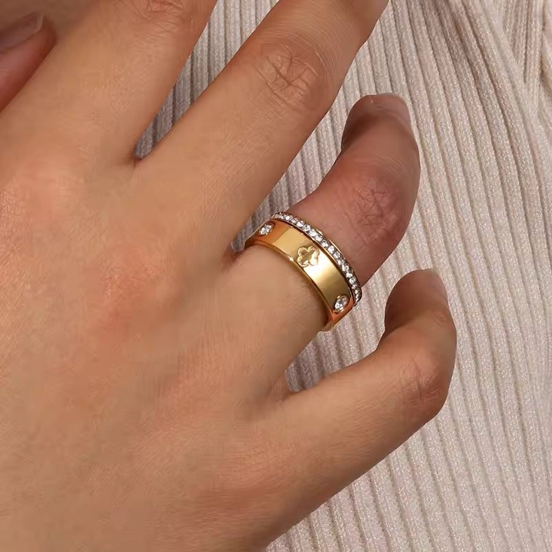 Lucy Ring