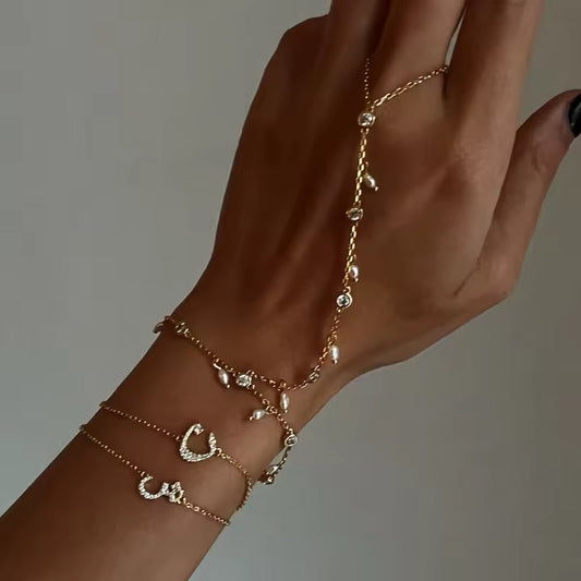 MOONVEIL HAND CHAIN- Gold filled